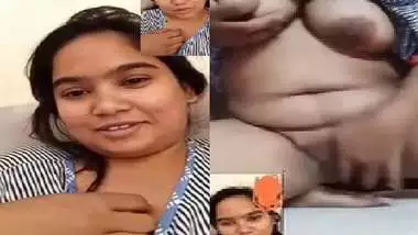 Chubby wife fingering pussy with viral video call chat