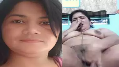 Chubby Bengali bhabhi fingering nude on video call