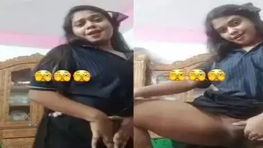 Bengali girl striptease dancing and nude pussy rubbing