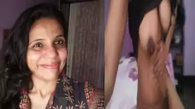 Mature Srilankan aunty nude selfie videos shared